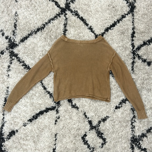 American Eagle Knit Sweater Size Small - Picture 3 of 5